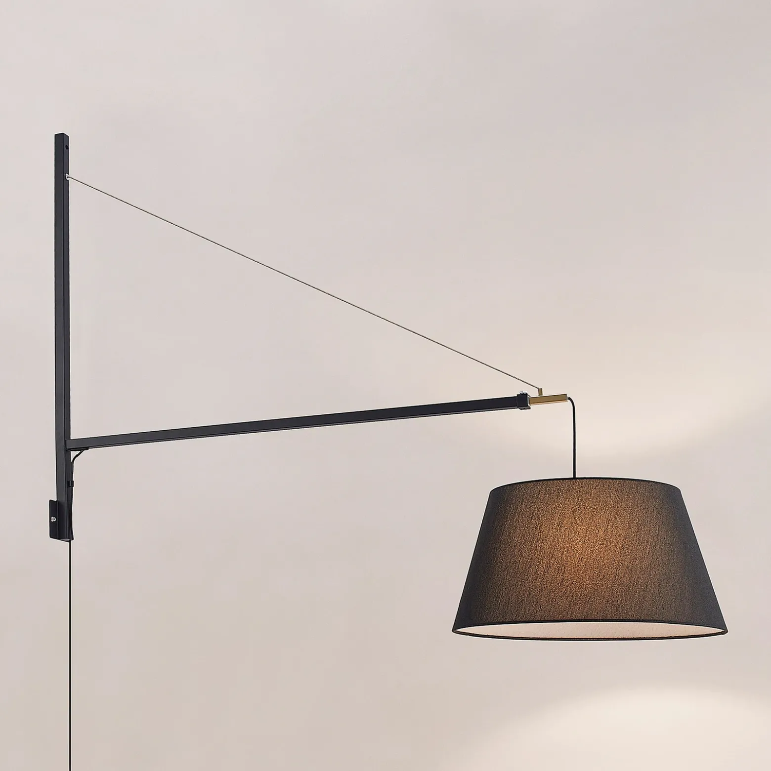 Lucande aplique de pared Beleza, altura 150 cm, extensible, textil