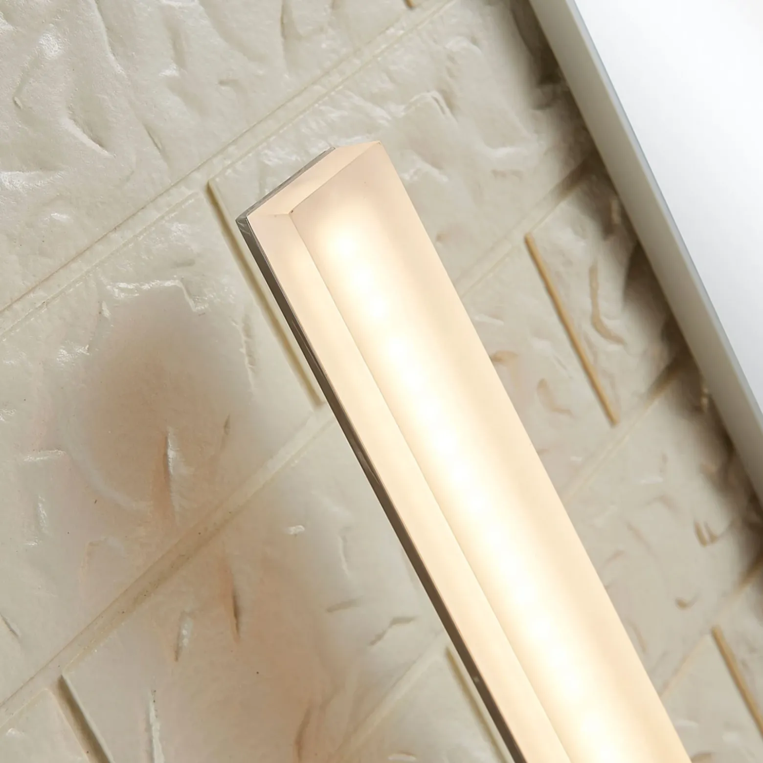 Lucande Aplique LED para baño Julie, 32 cm de altura, cromo, IP44