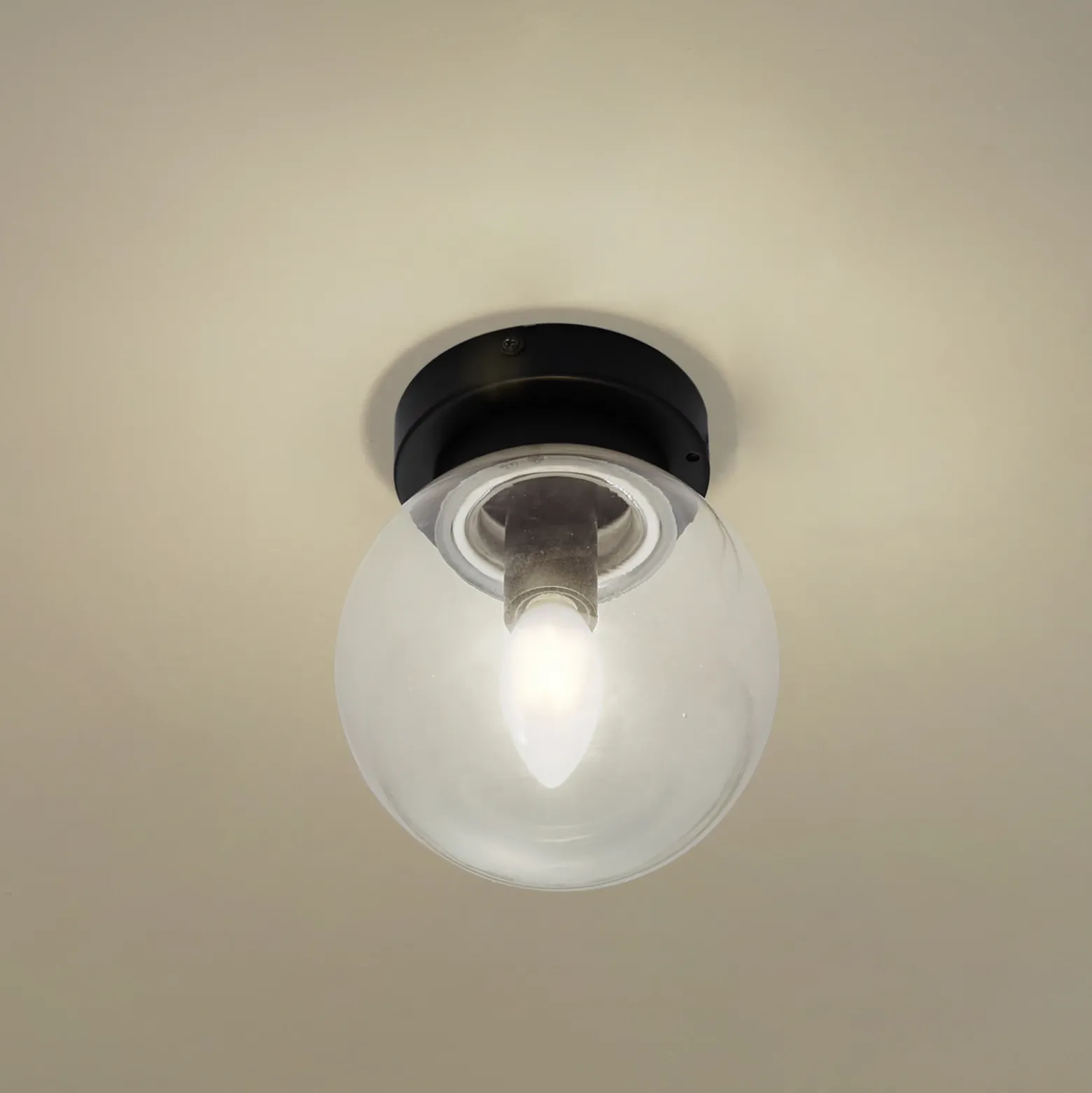 Lucande Badolo plafón, negro, cristal, Ø 15 cm, IP44