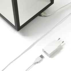 Lucande LED lámpara de mesa recargable Cube, aluminio, IP54, atenuable