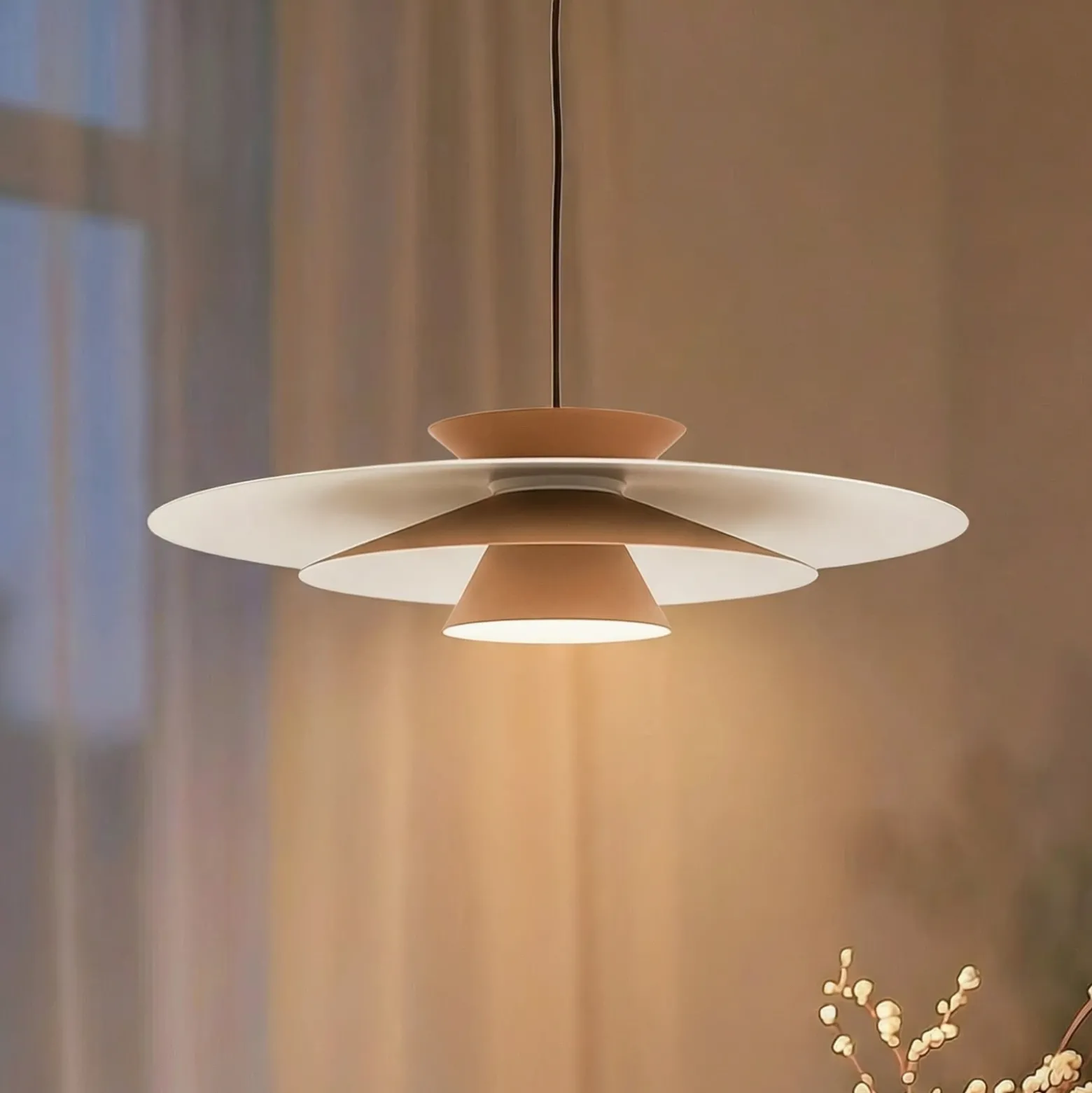 Lucande Lámpara colgante LED Livie, beige, aluminio, Ø 50 cm