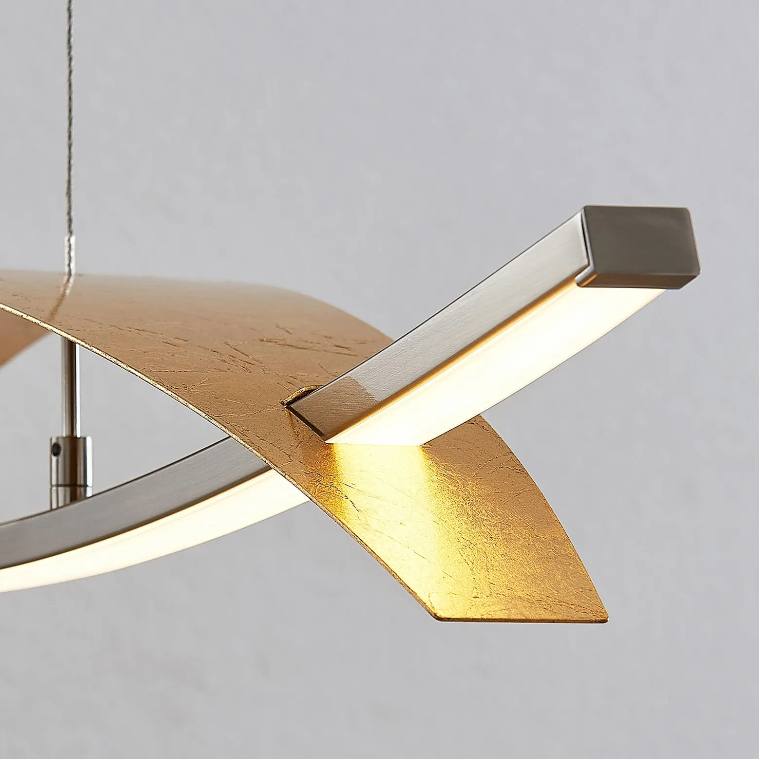 Lucande Lámpara colgante LED Marija, 91 cm, dorada, atenuable