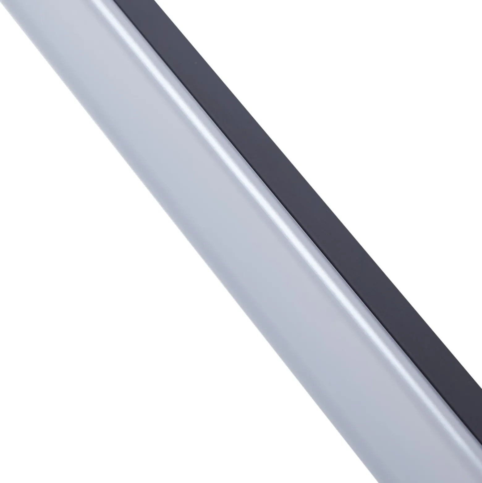 Lucande Lámpara de espejo LED Kivana, negra, metal, 120 cm IP44