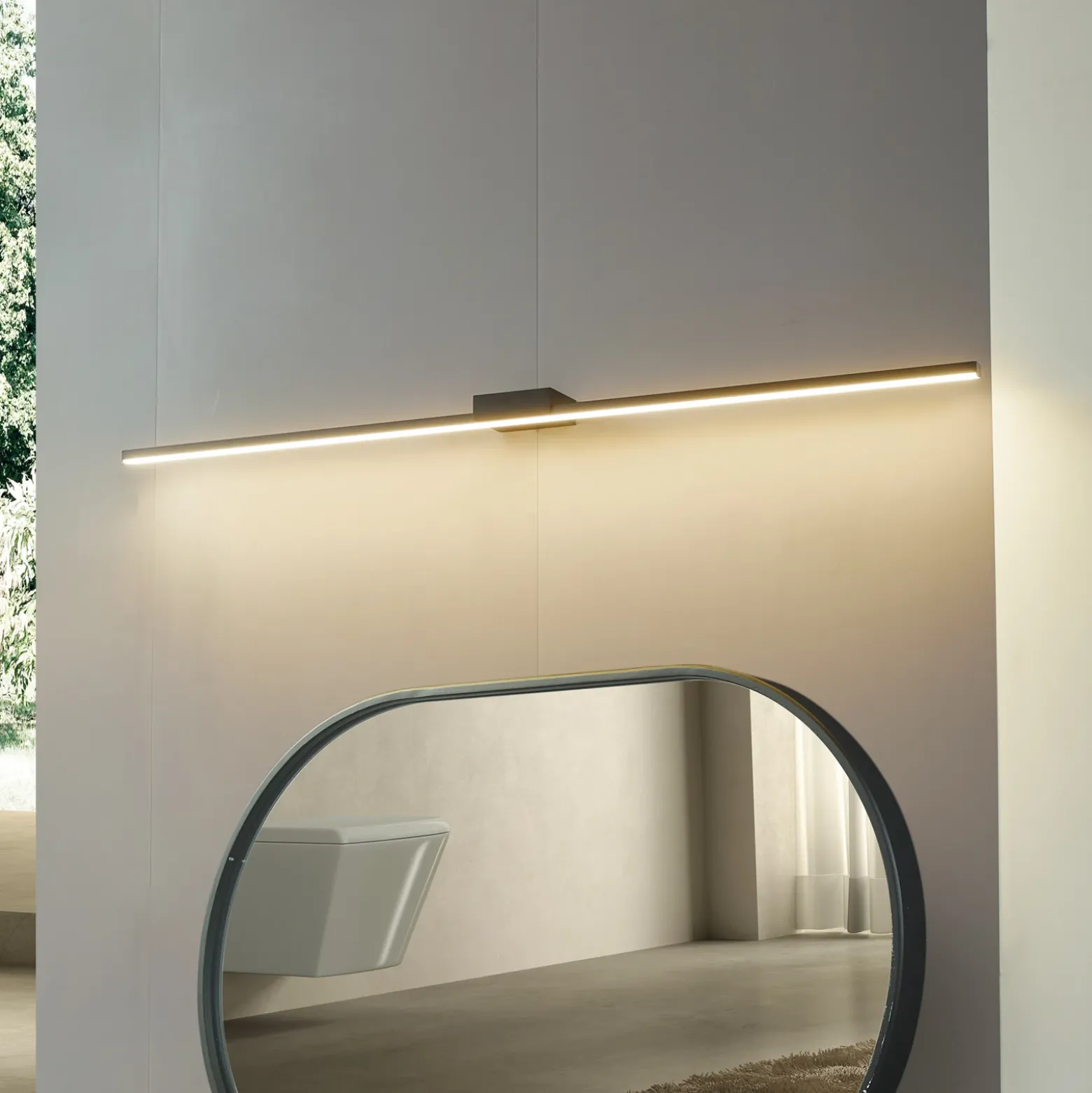 Lucande Lámpara de espejo LED Kivana, negra, metal, 120 cm IP44