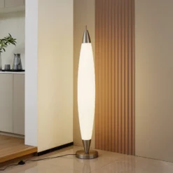 Lucande Lámpara de pie LED Tarell, blanco/níquel, 146 cm, atenuable