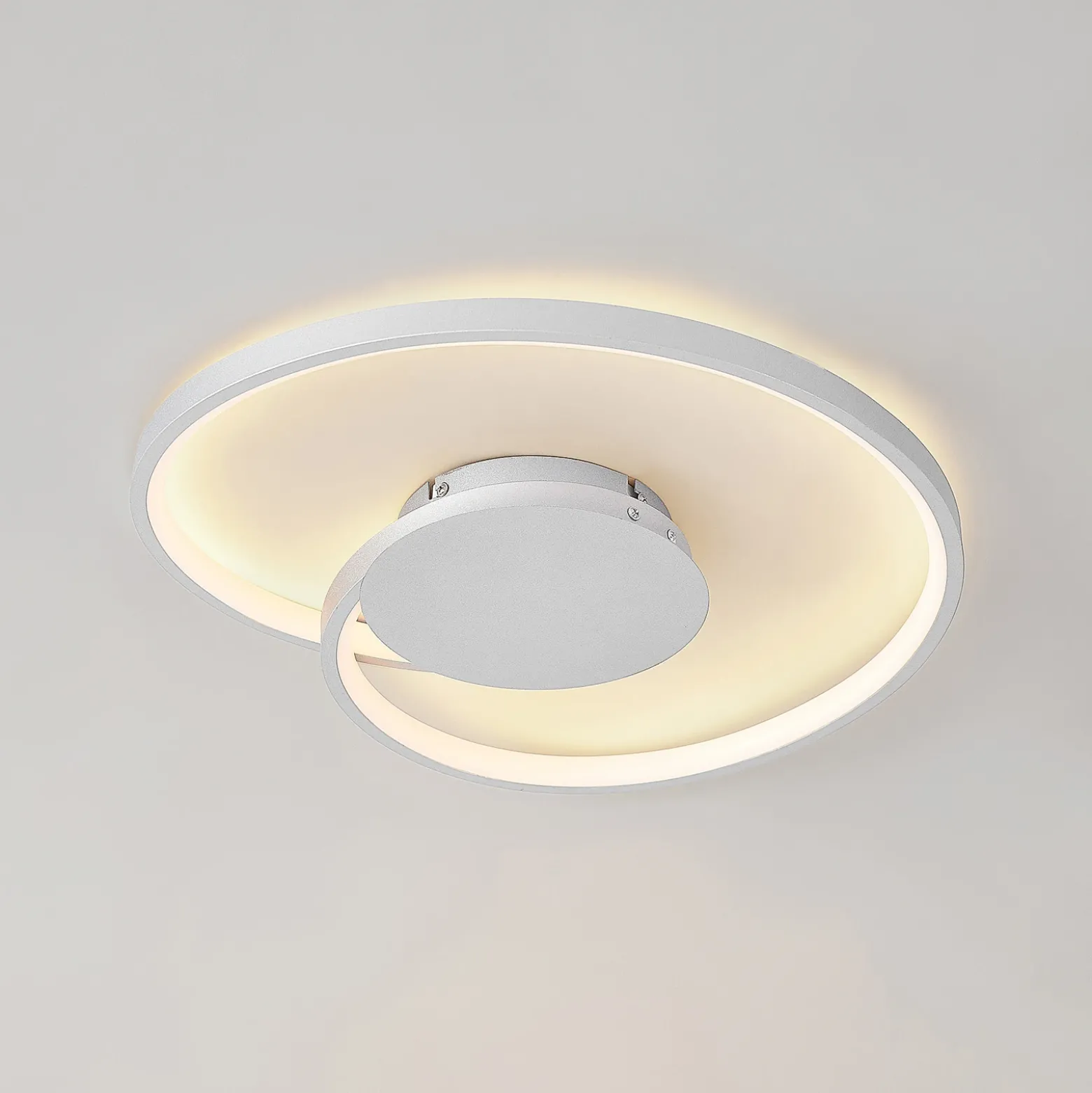 Lucande lámpara LED de techo Enesa, Ø 46 cm, 2.700 K, atenuable