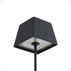 Lucande Patini lámpara de mesa LED exterior, negro