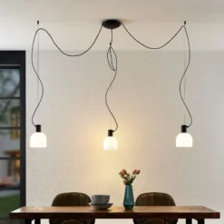Lucande Serina lámpara colgante, 3 luces, blanco
