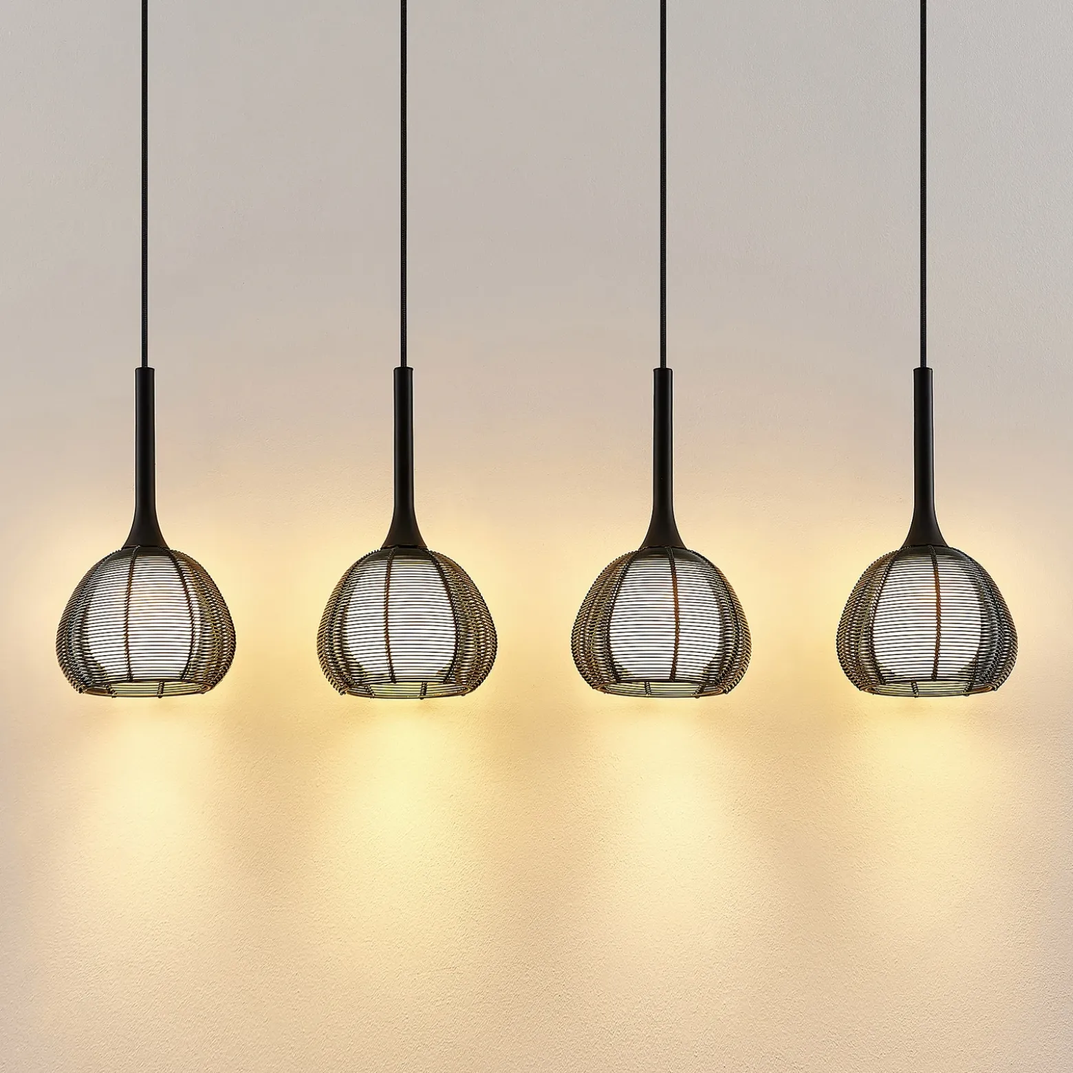 Lucande Tetira colgante, 4 luces, largo, negro