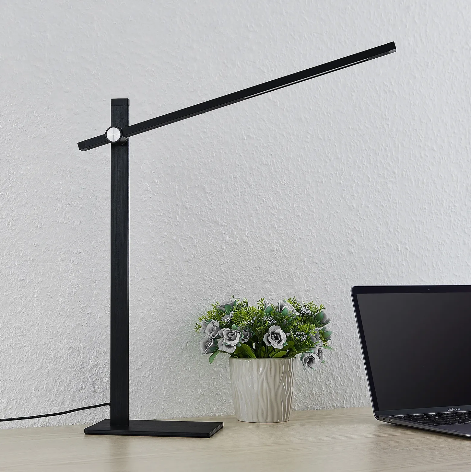 Lucande Wasko lámpara de mesa LED