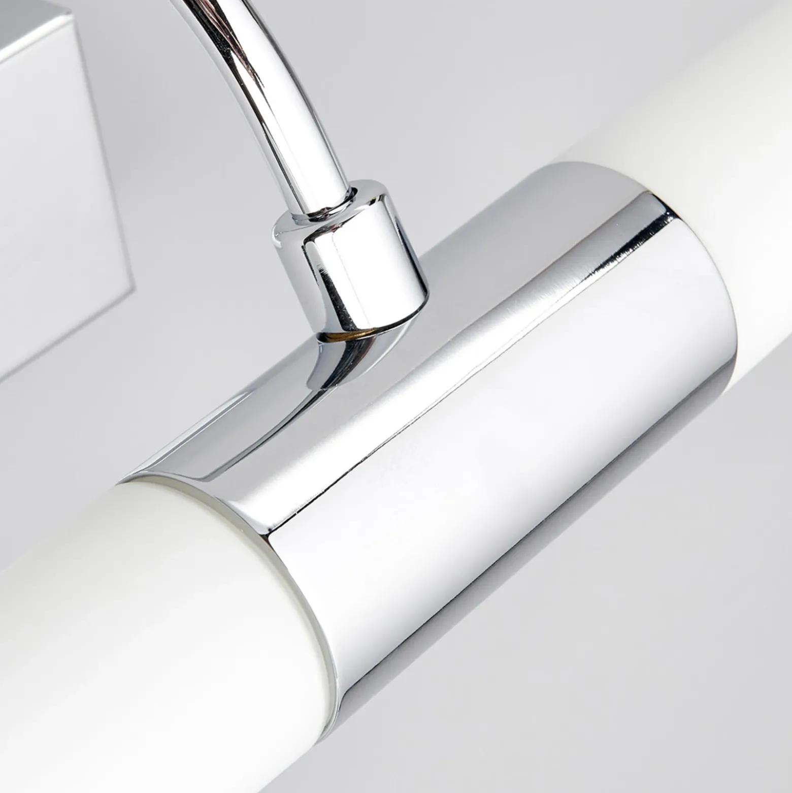 Luz de espejo Devran para baño