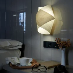 LZF Orbit lámpara de pared marfil