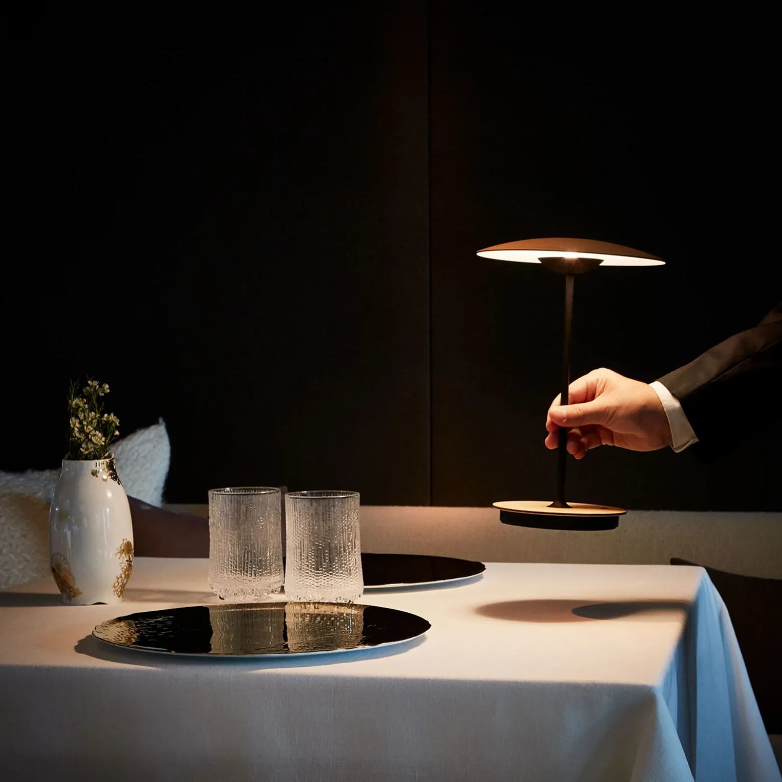 MARSET Ginger Lámpara de mesa LED recargable madera, roble/blanco
