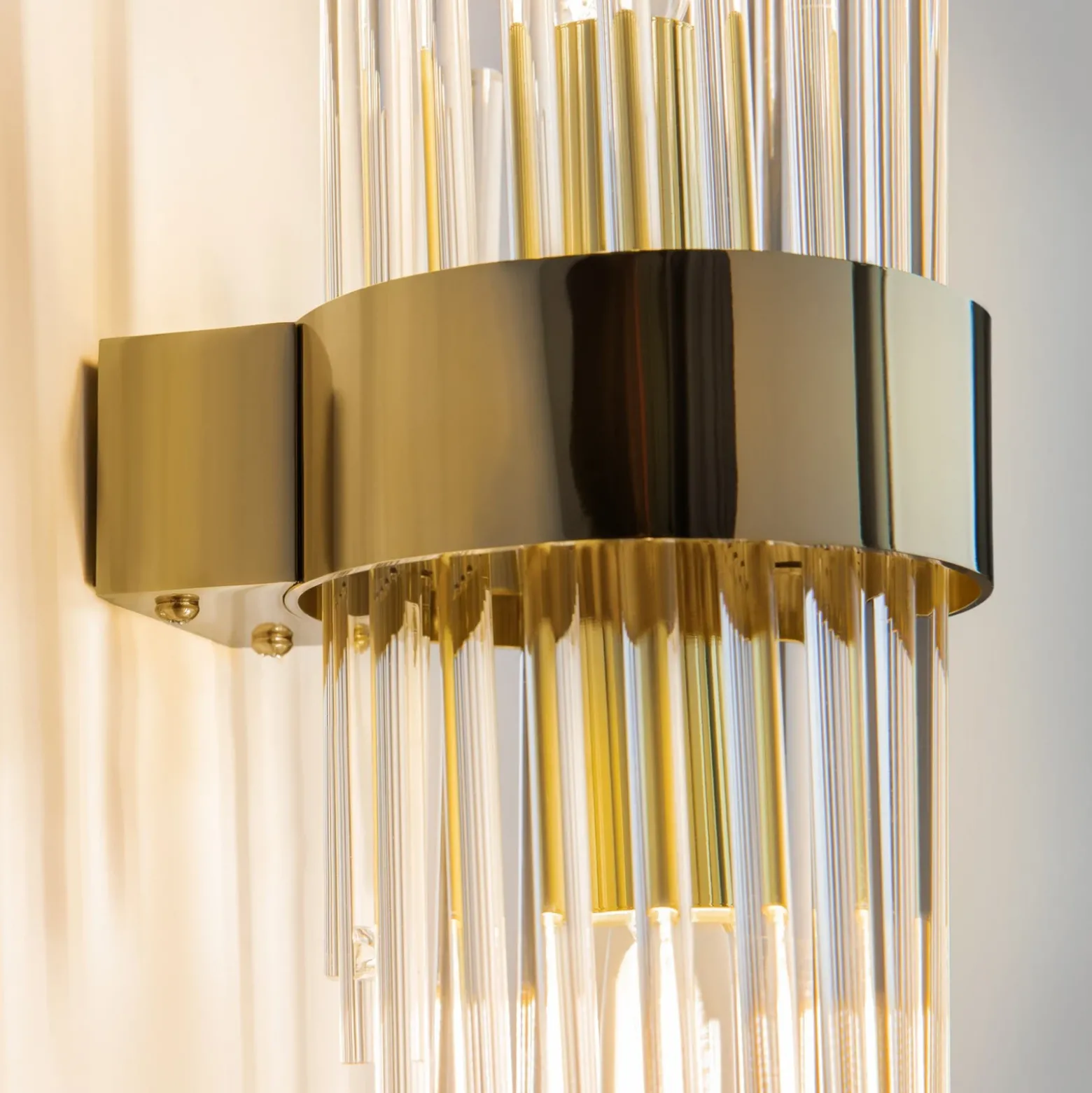 Maytoni Aplique de pared Frame, 2 luces, altura 46 cm, dorado/claro