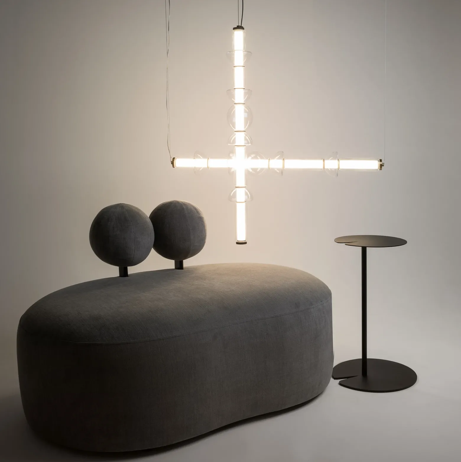 Maytoni Cosmo lámpara colgante LED, latón, longitud 98 cm, cristal