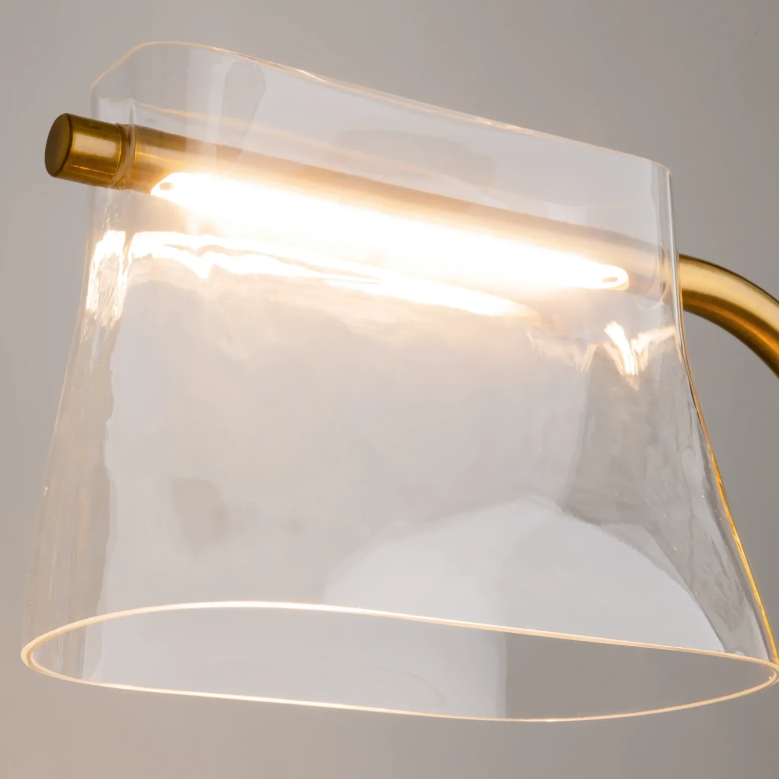Maytoni Lámpara de mesa LED Cabaret, latón/transparente, altura 48,5 cm