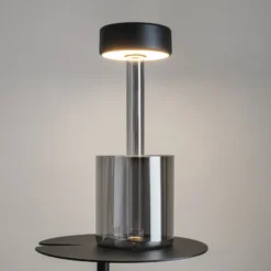 Maytoni Lámpara de mesa LED recargable AI Collaboration, cristal, gris