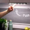 Mobina Push 15 lámpara de mueble LED, batería recargable, negro