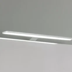 Nayra: lámpara de espejo LED blanca
