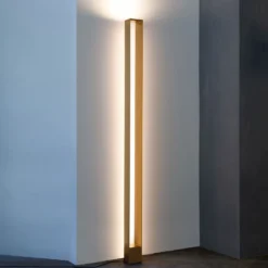 Nemo Tru Lámpara de pie LED 2.700 K, lacada en oro