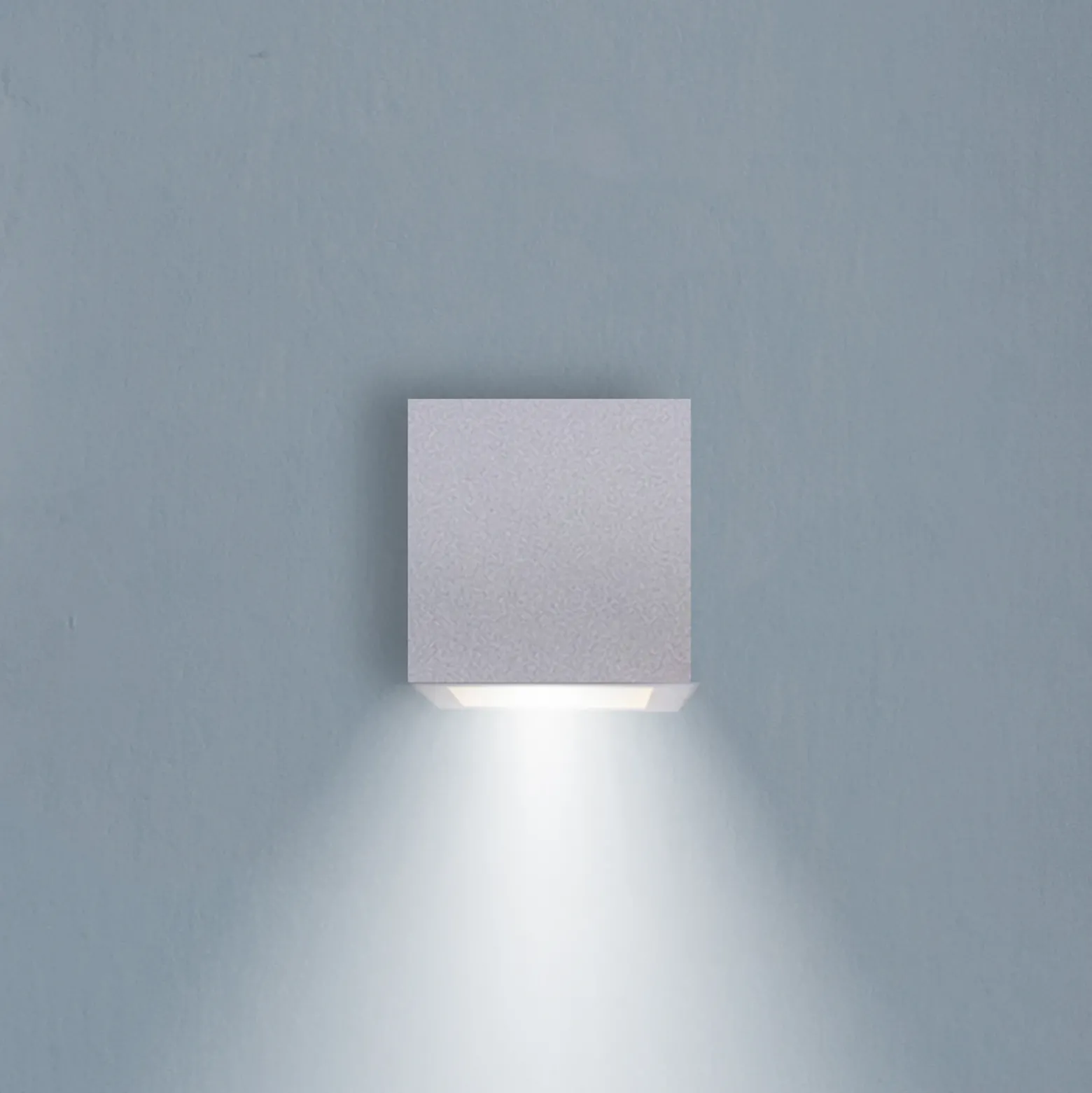 Newgarden Aplique de pared LED recargable Box 8, blanco, 7,5x7,5cm