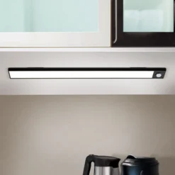 Norman lámpara LED bajo mueble, negra, batería recargable, sensor, USB