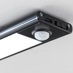 Norman lámpara LED bajo mueble, negra, batería recargable, sensor, USB