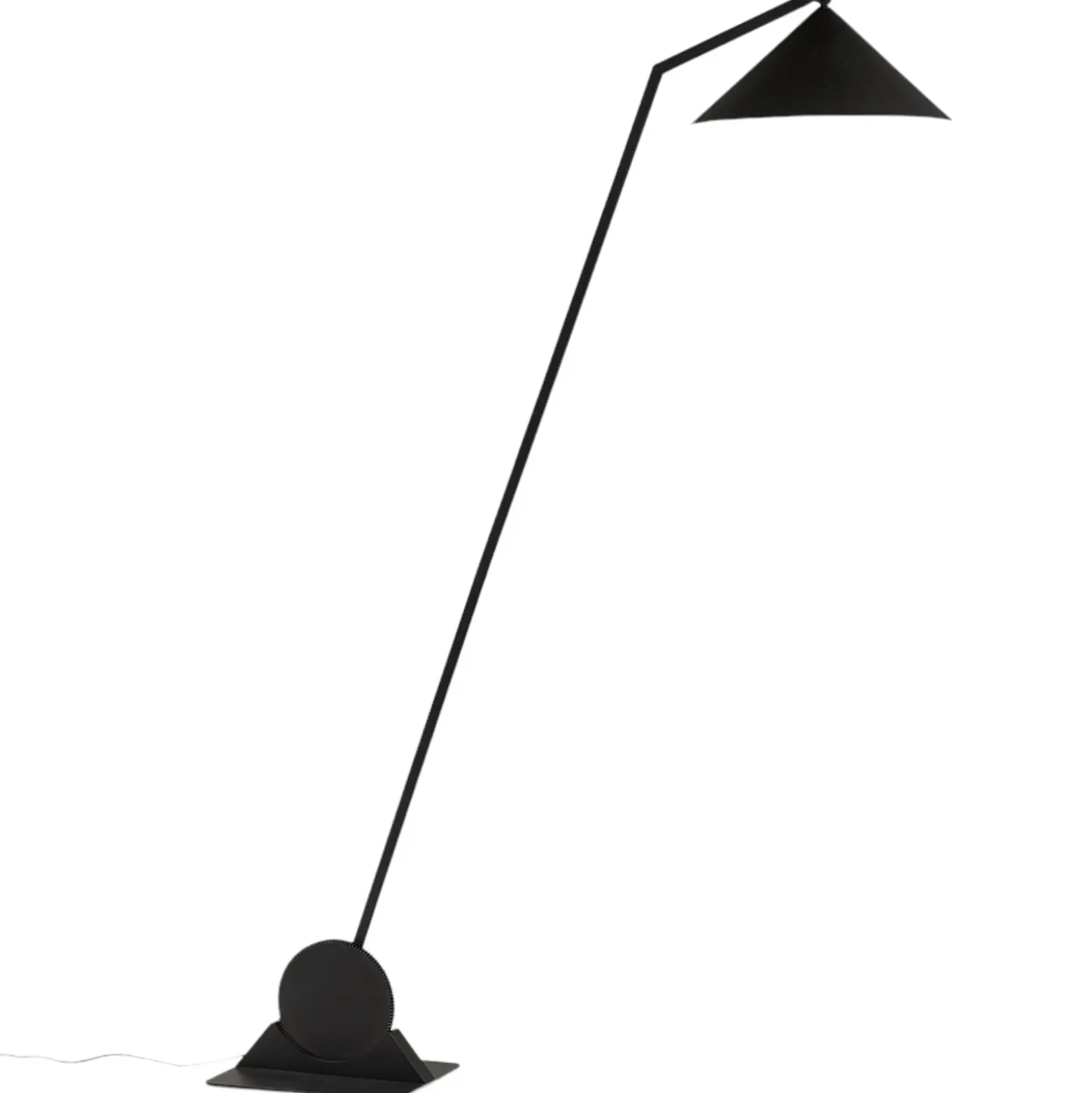 Northern Gear Floor, lámpara de pie en negro mate