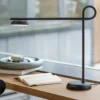 Northern Salto lámpara de mesa LED, negro