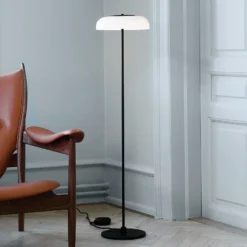 Nuura Blossi Floor Ø 29 de pie LED negro/blanco