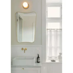 Nuura Liila 1 plafón, Ø 14 cm IP44, bronce/ópalo