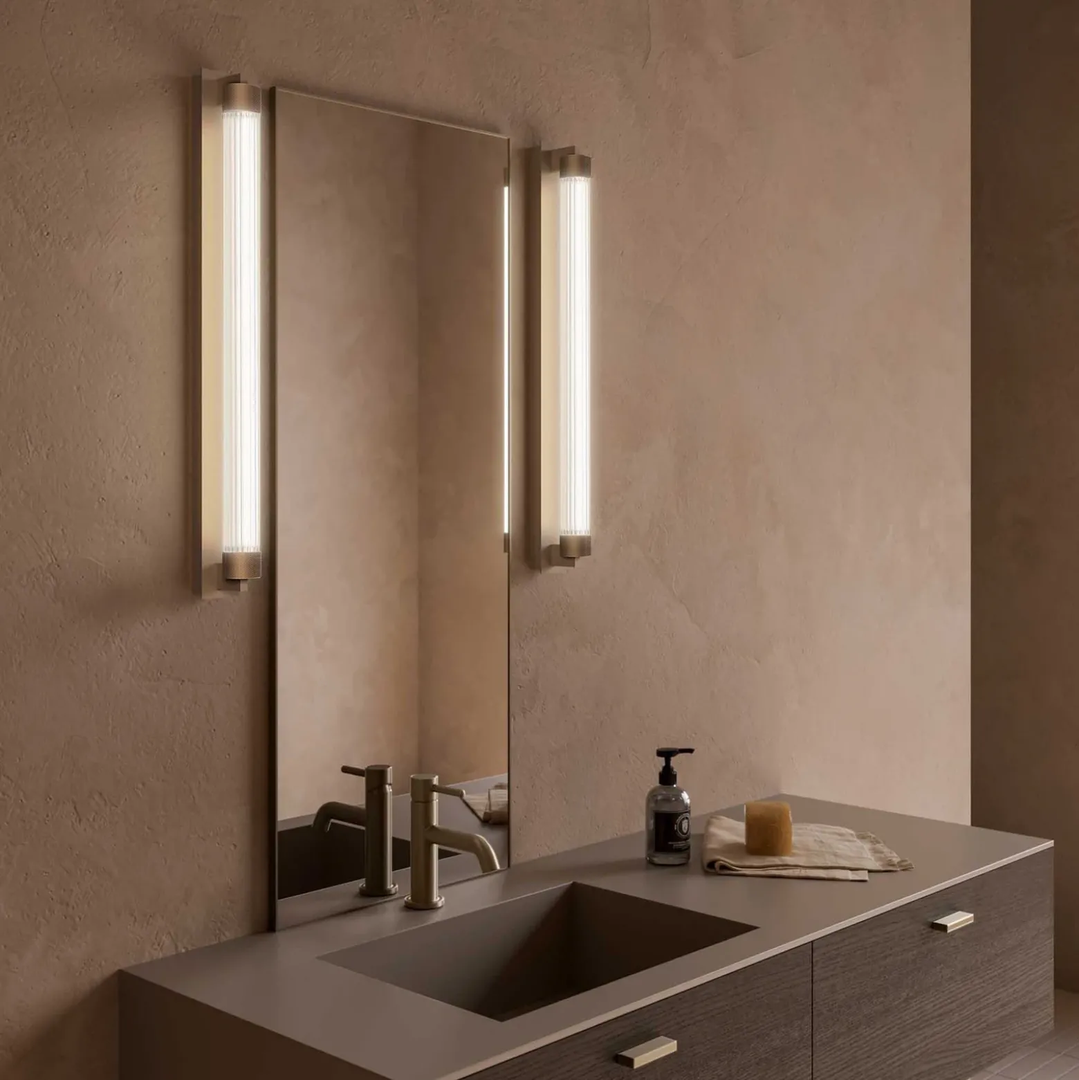 OLEV Aplique de pared LED CHARMER, titanio, metal/vidrio, 2700 K IP44
