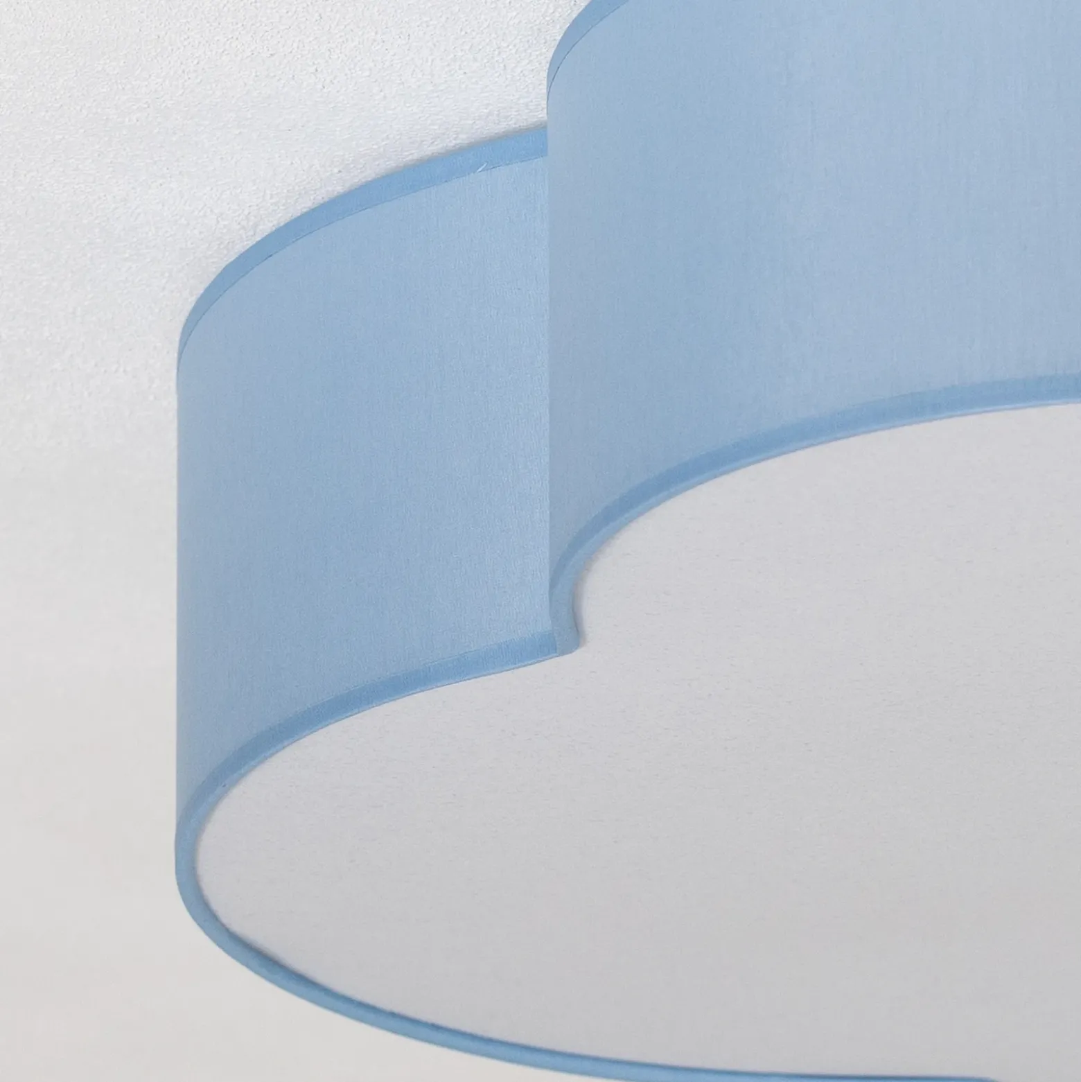 Plafón Cloud, azul, 63 cm de largo, textil, nube, E27
