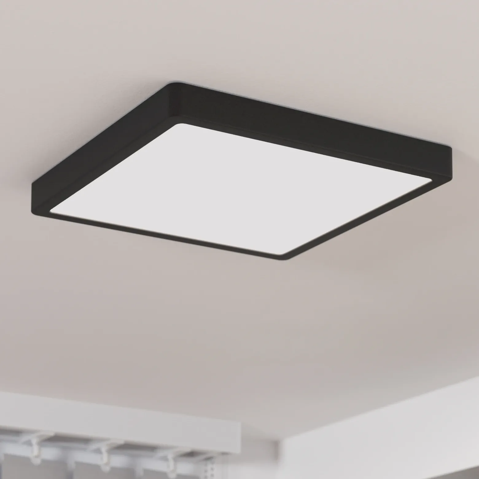 Plafón Fueva 5 IP44 negro 3.000 K 28x28cm