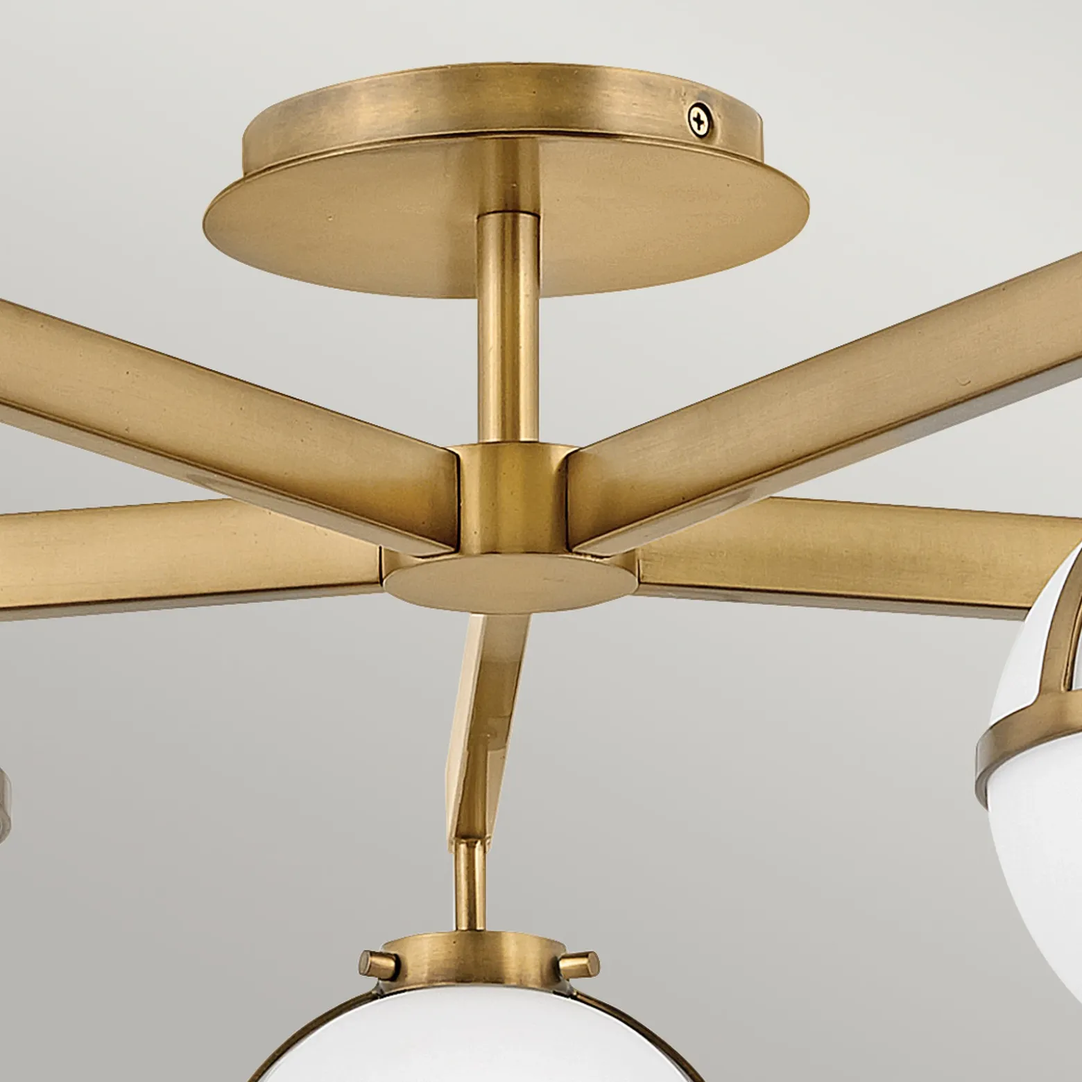 Plafón Hollis, 5 luces latón/opalino