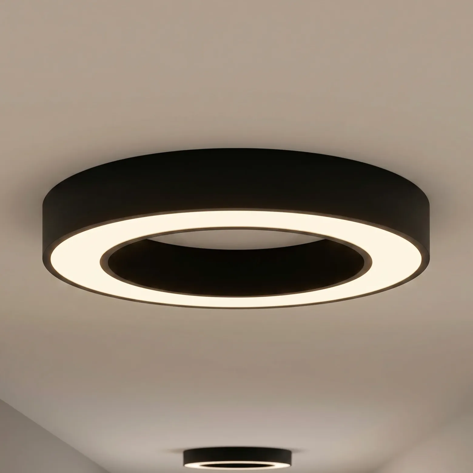 Plafón LED Arcchio Sharelyn, Ø 60 cm, negra, atenuable