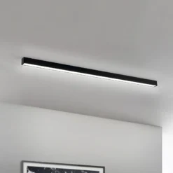 Plafón LED Bounce, negro, longitud 113 cm, CCT, aluminio