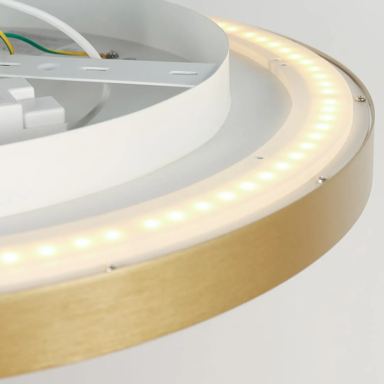 Plafón LED Flady, color dorado, Ø 50 cm directo/indirecto