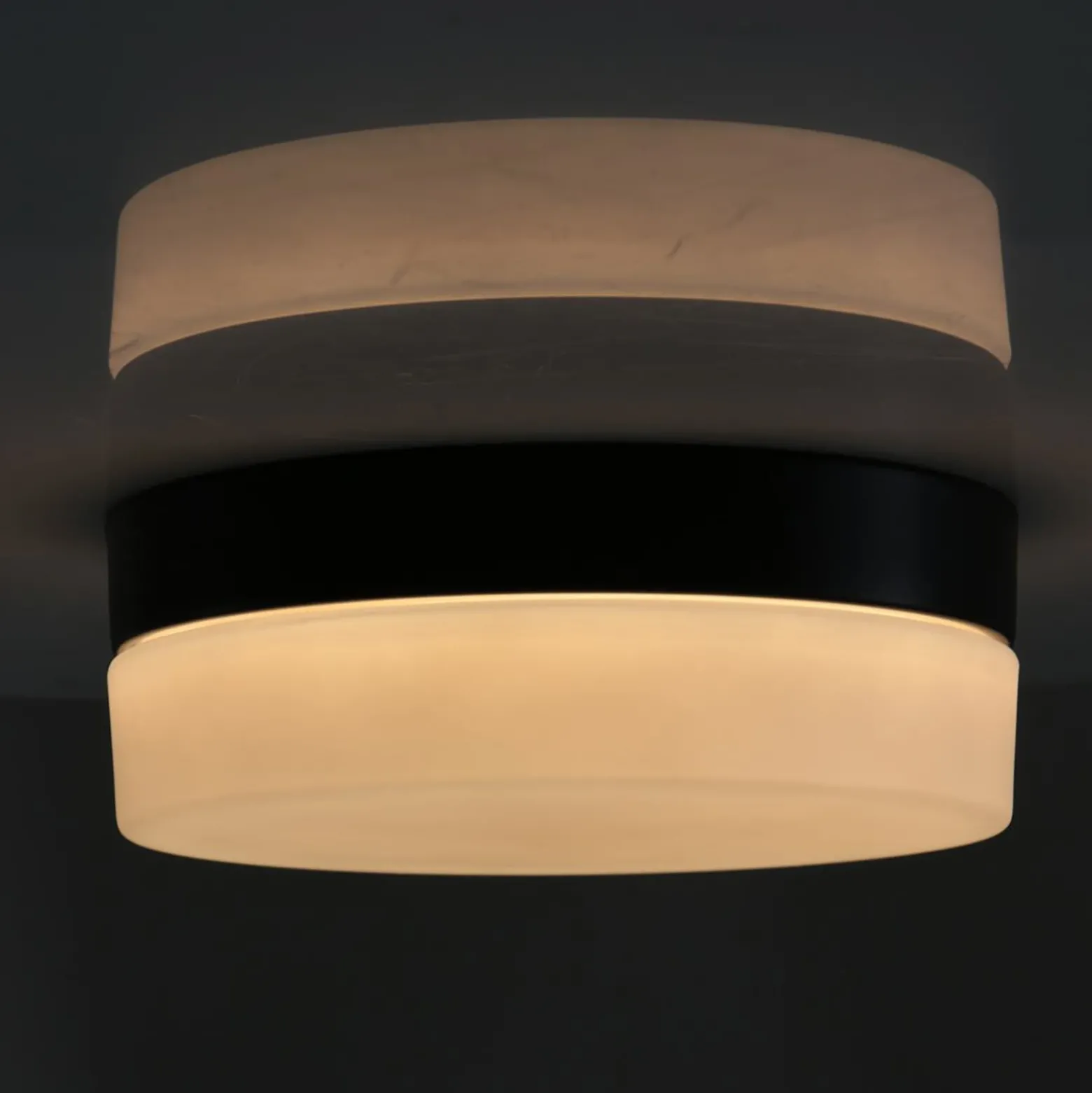 Plafón LED Ikaro negro, Ø 18 cm, metal, plástico