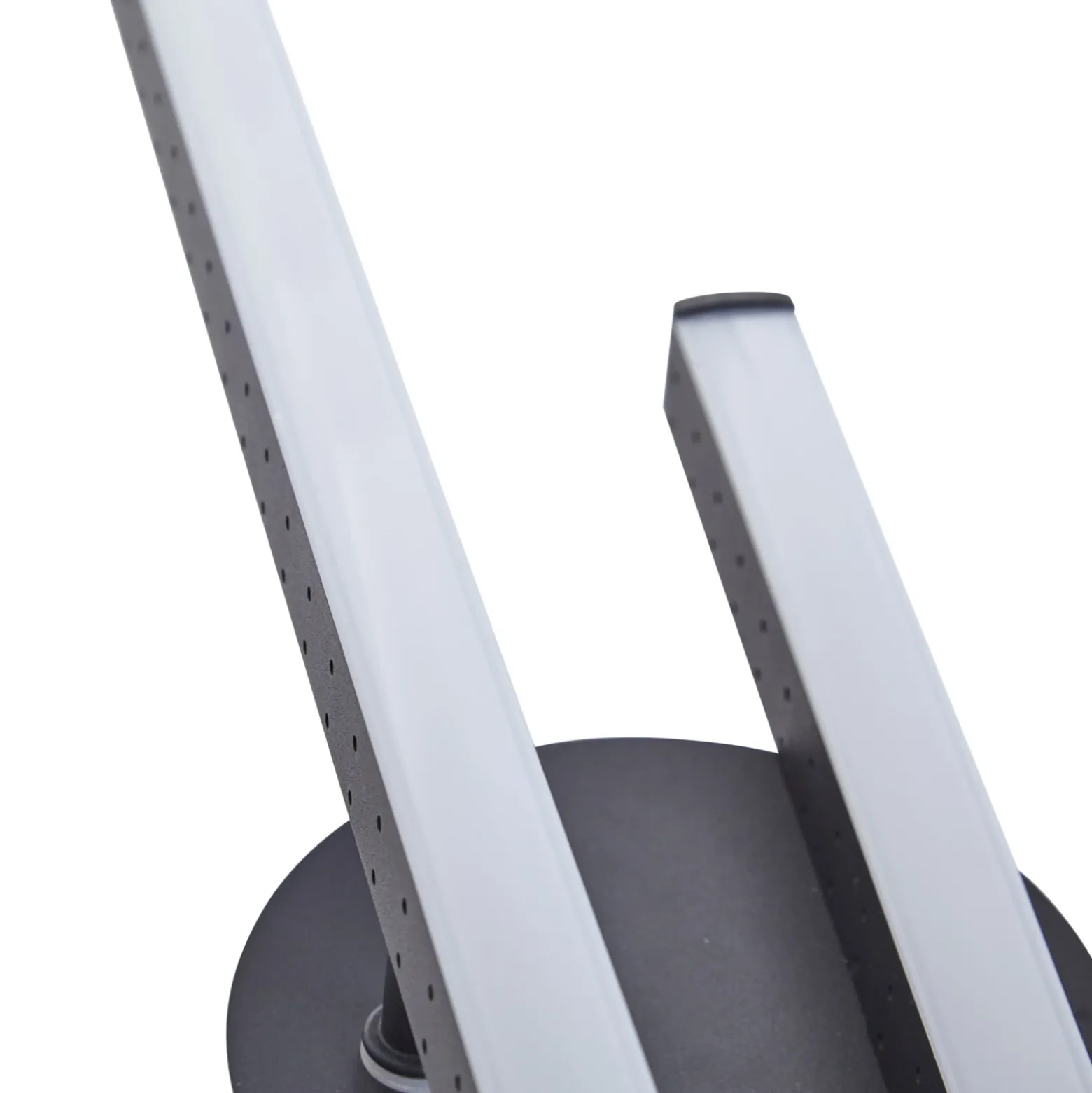 Plafón LED Lindby Aurendor, 135 cm, negro, metal