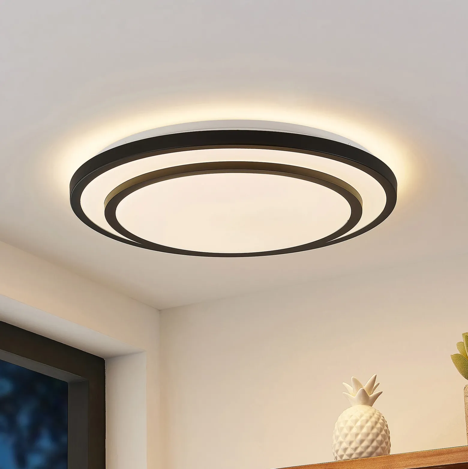Plafón LED Lindby Essina, negro, metal, CCT, atenuable.
