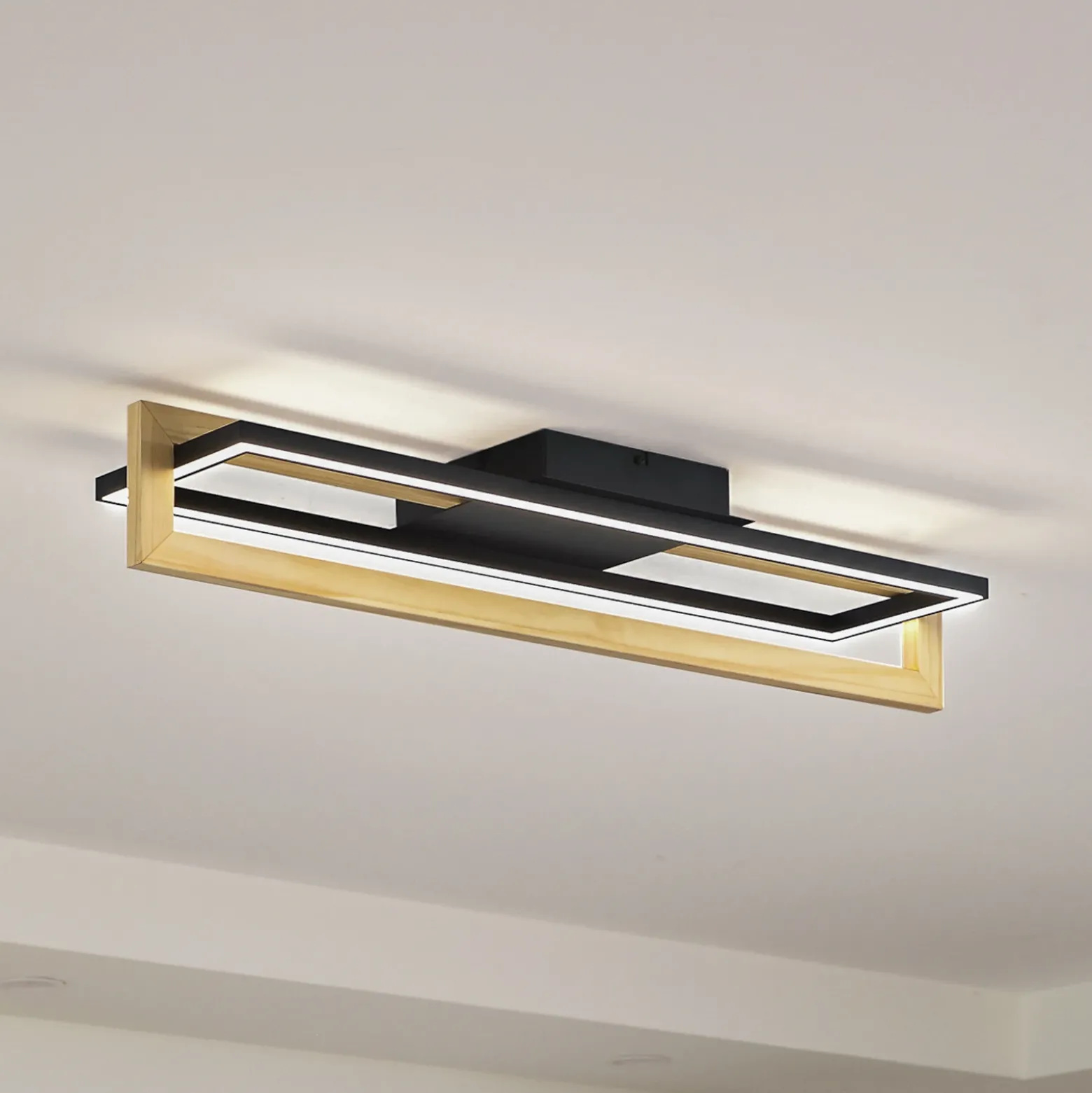 Plafón LED Lindby Holamu, 80 cm, madera