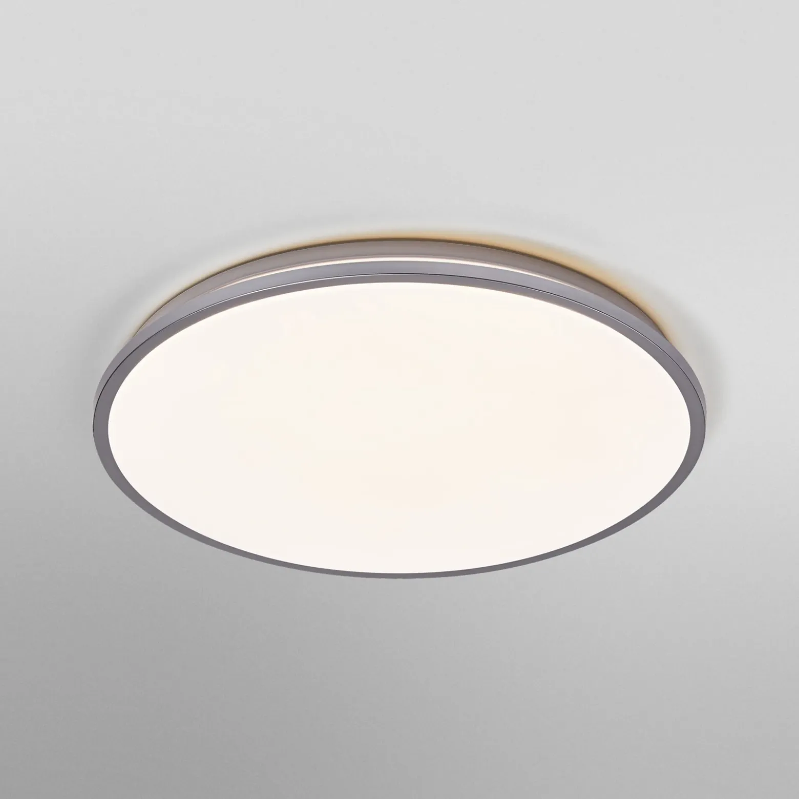 Plafón LED ORBIS DUBLIN de OSRAM, Ø 49 cm, metal plateado