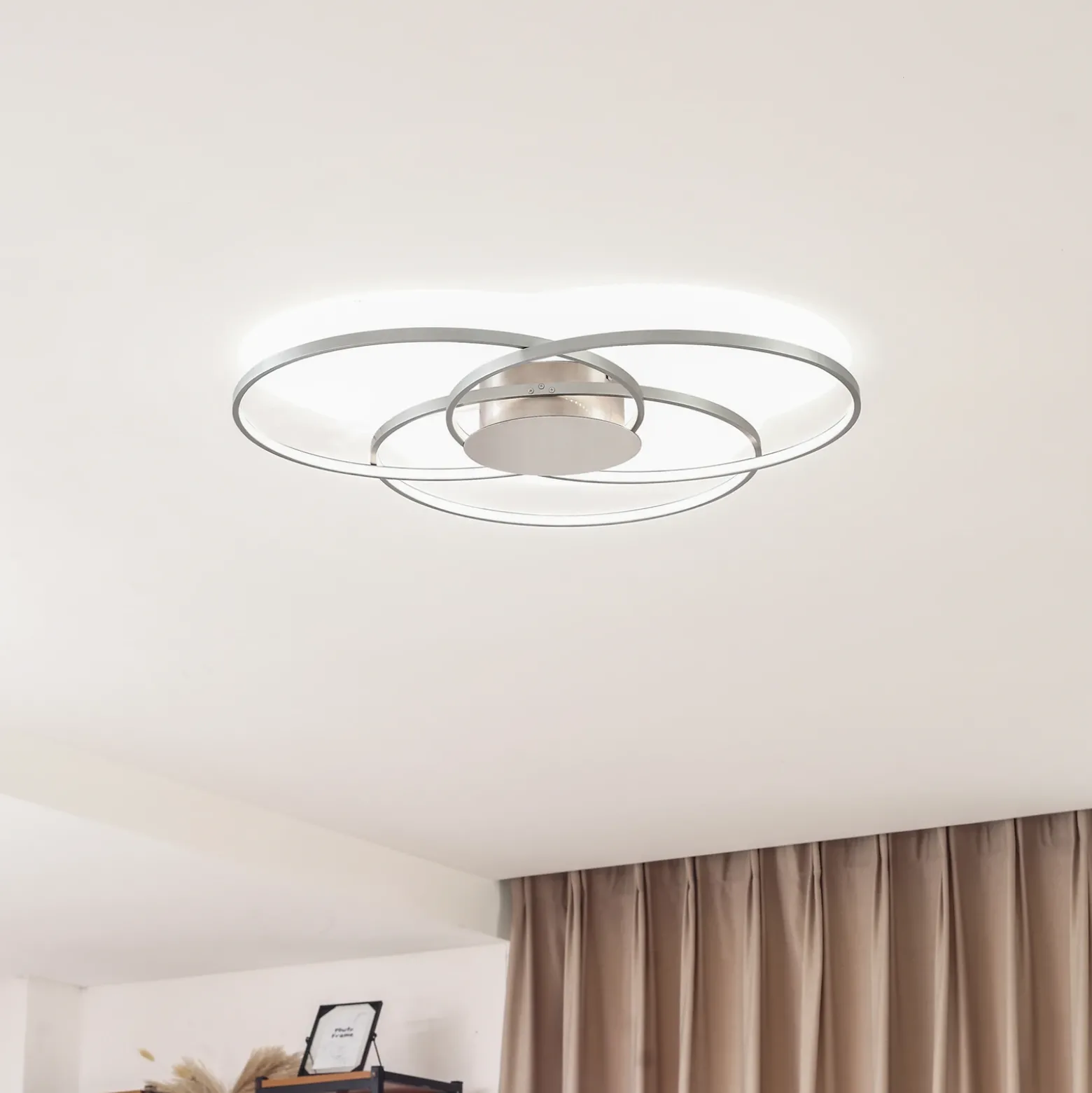 Plafón LED Riley de Lindby, color aluminio, metal, atenuable