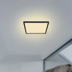 Plafón LED Sapana, angular, atenuable, negro