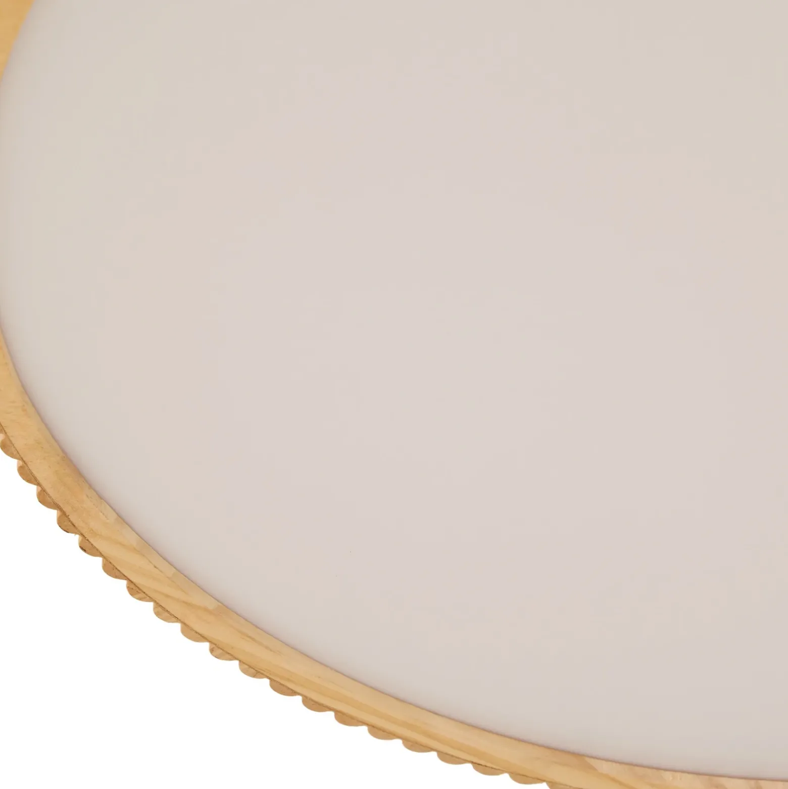 plafón LED Velua de Lindby, blanco/madera clara, CCT, Ø 50 cm