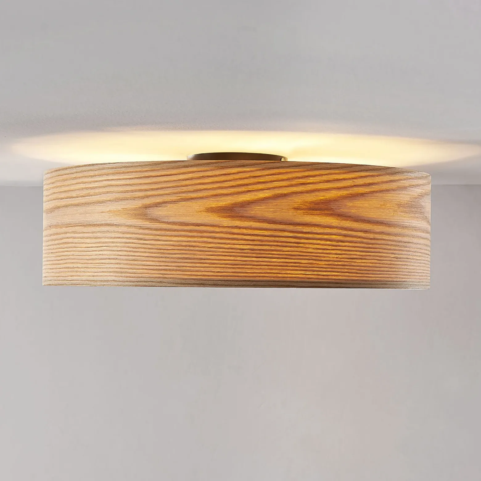Plafón Lindby Dominic, Ø 45 cm, 3 luces, madera