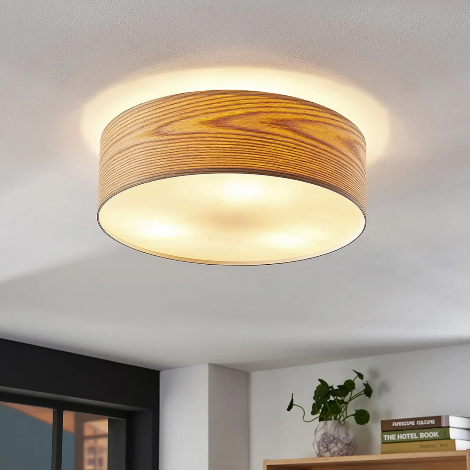 Plafón Lindby Dominic, Ø 45 cm, 3 luces, madera