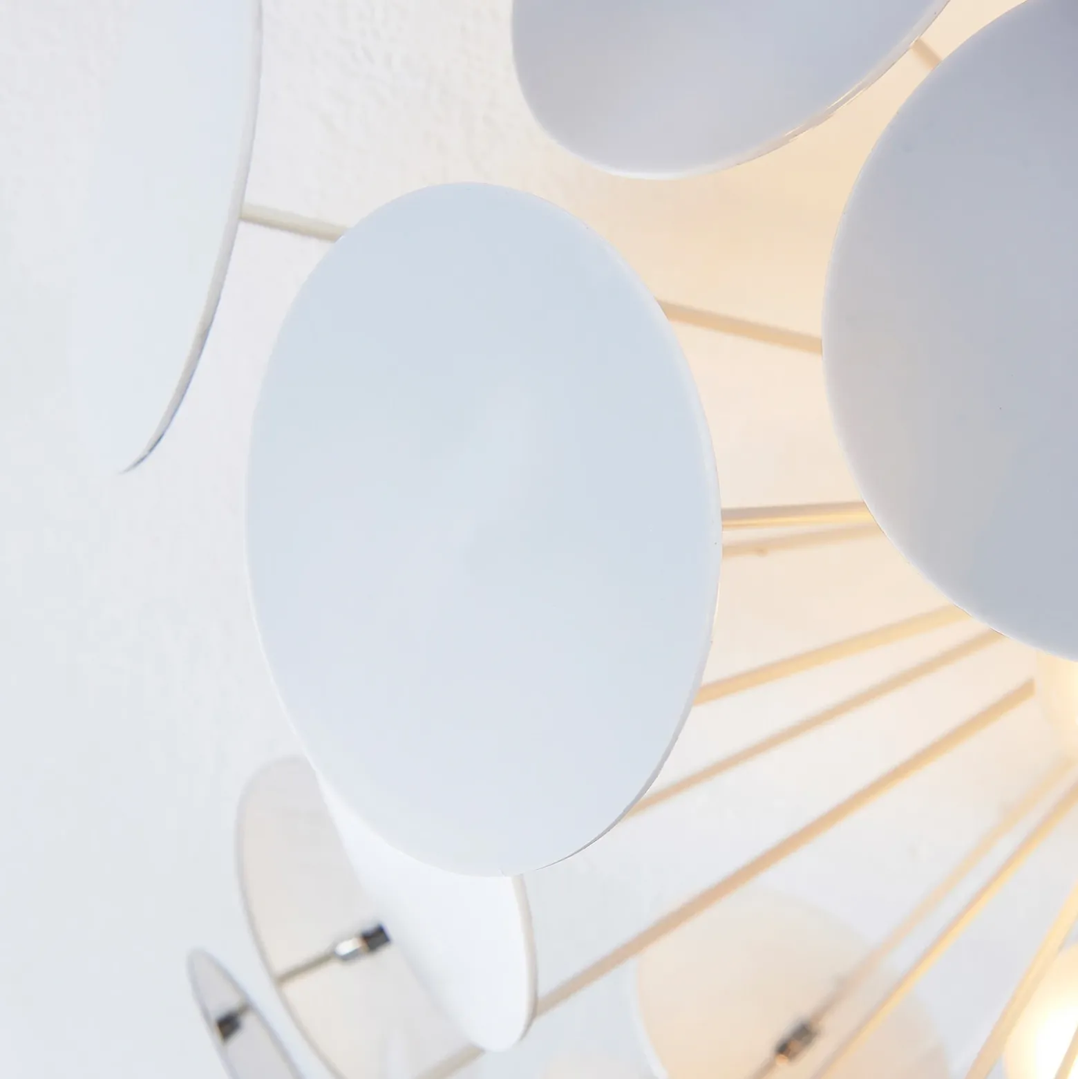 Plafón Lindby Kinan, Ø 54 cm, blanco, metal, E14