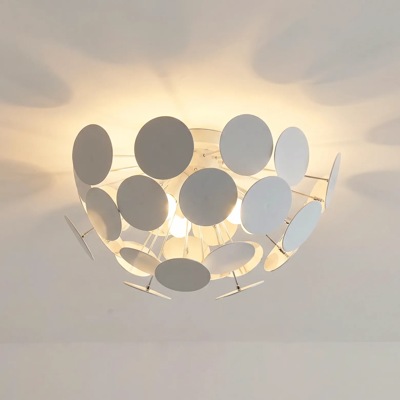 Plafón Lindby Kinan, Ø 54 cm, blanco, metal, E14